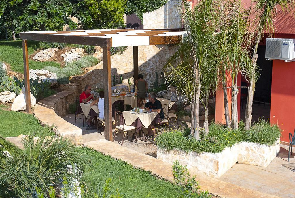 Pozzillo San Rocco Bed & Breakfast Arnesano Eksteriør bilde